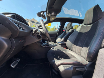Peugeot 308 GT 165PS/Panoramdach/Navi/Automatik/1.Hand/