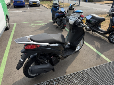 Piaggio Medley 125 