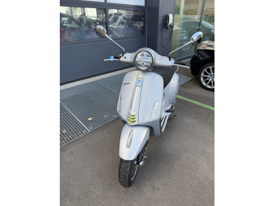 Vespa Primavera 125 