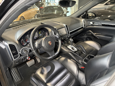 Porsche Cayenne Cayenne S Diesel/Luftfederung/21/CUIR/AHK/VOLL