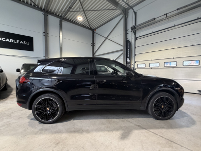 Porsche Cayenne Cayenne S Diesel/Luftfederung/21/CUIR/AHK/VOLL