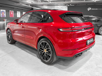 Porsche Cayenne COUPE TURBO E-HYBRID//21/BURMESTER/HEADUP/360°/SOFORT