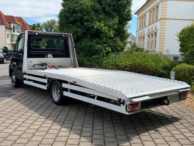 Iveco  Daily 50 C  3.0liter /170 PS / 5.2 M Ladefläche/