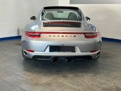 Porsche 991 911 Carrera 4S - Lift - pano - chrono - Bose - VOLL
