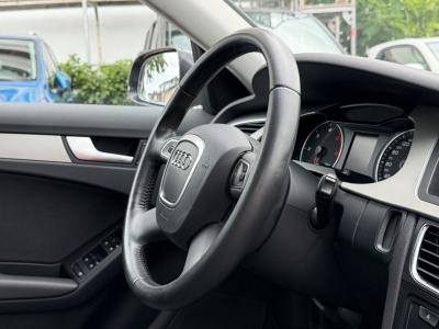 Audi A4 Avant Attraction e