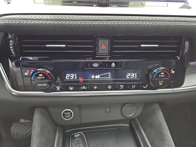 Nissan Qashqai 1.3 DIG-T MHEV 158 X-tronicTekna Premium