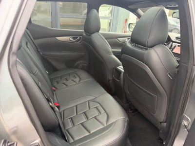 Nissan Qashqai Tekna+1.3 140PS/Pano/360K/LED/LEDER/VOLL