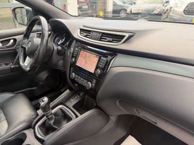 Nissan Qashqai Tekna+1.3 140PS/Pano/360K/LED/LEDER/VOLL