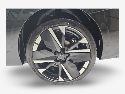 Peugeot 308 1.2 Hybrid e-DSC6 145 GT
