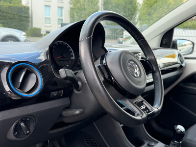 Volkswagen e-up! up! cup up!