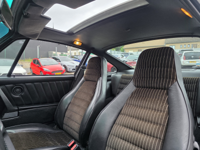 Porsche 911 Porsche 911 231CV Europa Schekheft und Historie plus carnet
