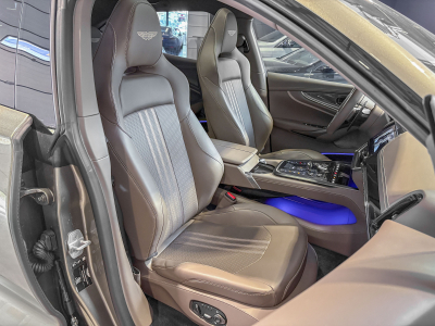 Aston Martin DBX ASTON MARTIN DBX707 °FACELIFT° 4.0 V8 BITURBO - FULL CARBON - Q ASTON MARTIN - KERAMIK