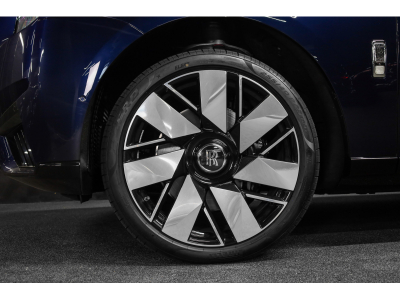 Rolls-Royce Cullinan 6.75 V12 - Midnight Sapphire