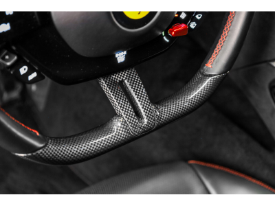 Ferrari Roma V8 - ROSSO CORSA