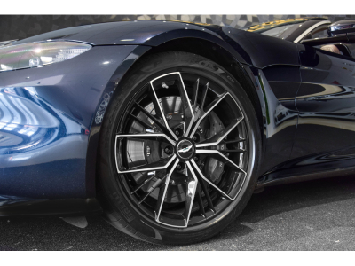 Aston Martin V8 Vantage ROADSTER - Ultramarine Black