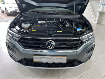 Volkswagen T-Roc 1.5 TSI 150 DSG STYLE,VIRTUAL, KAMERA,NAVI, CARPLAY, LED, CUIR,1 HAND