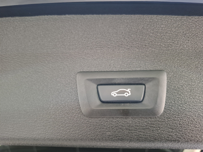 BMW X1 SDRIVE 18iA, 1 HAND, KM 63000, CUIR, NAVI, PDC, LED,