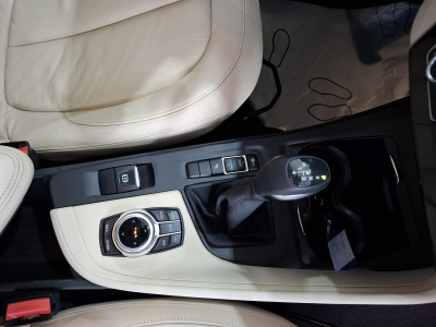 BMW X1 SDRIVE 18iA, 1 HAND, KM 63000, CUIR, NAVI, PDC, LED,