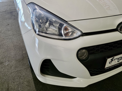 Hyundai i10 1.0 AUTO CLIM NAVI