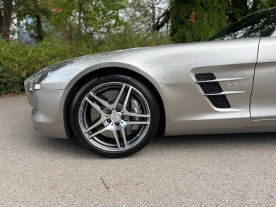 Mercedes-Benz SLS AMG Roadster - 1Hand - VOLL