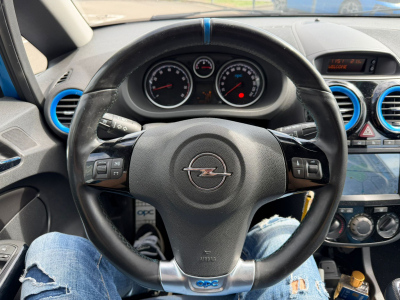 Opel Corsa 1.6 T OPC