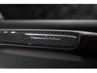 Mercedes-Benz G 63 AMG V8 Bi-Turbo - MANUFAKTUR Night Black Magno