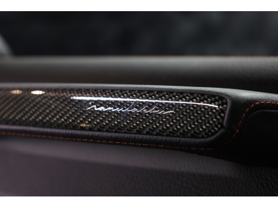 Mercedes-Benz G 63 AMG V8 Bi-Turbo - MANUFAKTUR Night Black Magno