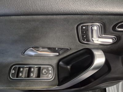 Mercedes-Benz A 45 AMG S 4 MATIC + BURMESTER PANO CUIR NAVI