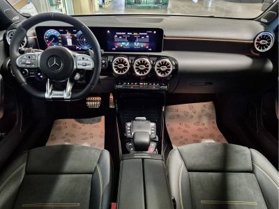 Mercedes-Benz A 45 AMG S 4 MATIC + BURMESTER PANO CUIR NAVI