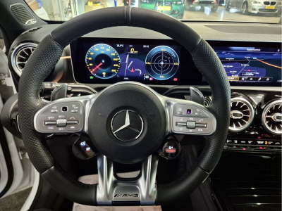 Mercedes-Benz A 45 AMG S 4 MATIC + BURMESTER PANO CUIR NAVI