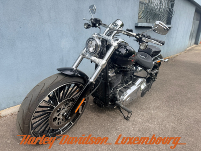 Harley-Davidson Breakout 