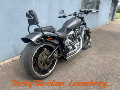 Harley-Davidson Breakout 