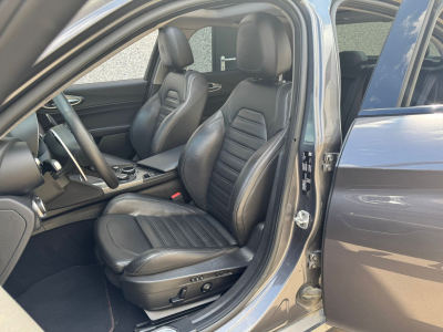Alfa Romeo Giulia Giulia Veloce Q4 /211 CV /19/PANO/CAMERA/CUIR/VOLL