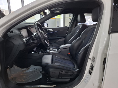 BMW 118 i M SPORT PAKET, NAVI, LED, COCKPIT DIGITAL, CARPLAY, PDC,
