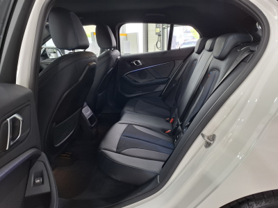 BMW 118 i M SPORT PAKET, NAVI, LED, COCKPIT DIGITAL, CARPLAY, PDC,