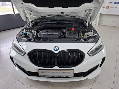 BMW 118 i M SPORT PAKET, NAVI, LED, COCKPIT DIGITAL, CARPLAY, PDC,
