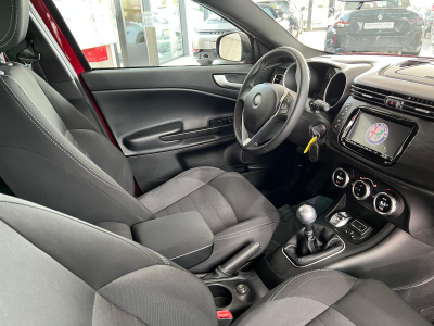 Alfa Romeo Giulietta 1.4 SPORT 120 , 1HAND, CARPLAY, CAMERA, LED, GARANTIE