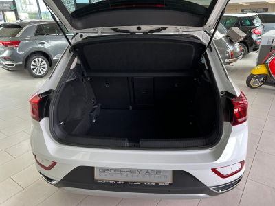 Volkswagen T-Roc 1.5 TSI 150 DSG STYLE,1 HAND,VIRTUAL,KAMERA,NAVI,CARPLAY,LED,CUIR,IQ-LIGHT