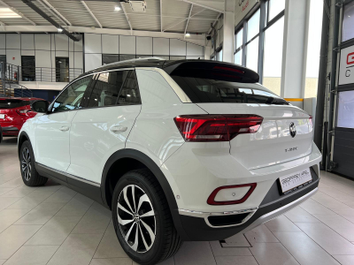 Volkswagen T-Roc 1.5 TSI 150 DSG STYLE,1 HAND,VIRTUAL,KAMERA,NAVI,CARPLAY,LED,CUIR,IQ-LIGHT