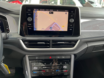 Volkswagen T-Roc 1.5 TSI 150 DSG STYLE,1 HAND,VIRTUAL,KAMERA,NAVI,CARPLAY,LED,CUIR,IQ-LIGHT