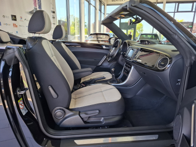 Volkswagen Beetle 2.0 TDI 150 CABRIOLET DESIGN, NAVI, PDC, ALU 18'', LED, KM 23000,