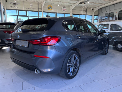 BMW 118 DA 150 SPORT LINE, CUIR, PANORAMIQUE, LED, ALU17'', CARPLAY, NAVI, 1 HAND..