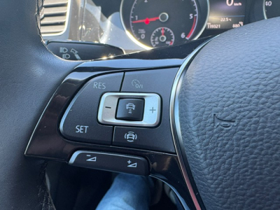 Volkswagen Golf VOLKSWAGEN Golf VII Lim. Highline LED+ACC+Tempomat