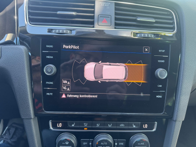 Volkswagen Golf VOLKSWAGEN Golf VII Lim. Highline LED+ACC+Tempomat