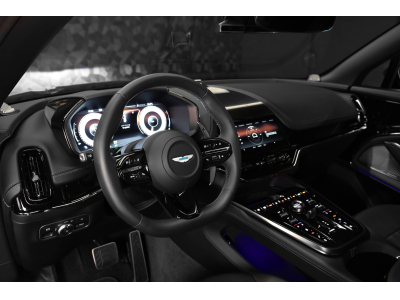 Aston Martin DBX 707 - ONYX BLACK