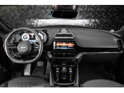 Aston Martin DBX 707 - ONYX BLACK