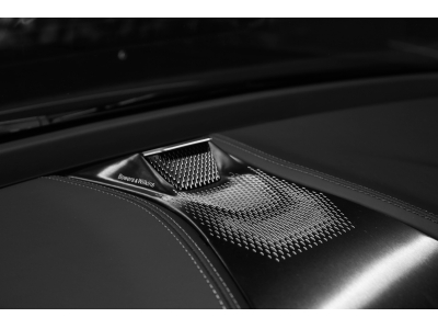 Aston Martin DBX 707 - ONYX BLACK