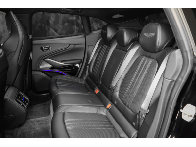 Aston Martin DBX 707 - ONYX BLACK