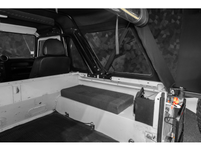 Land-Rover Defender CABRIOLET