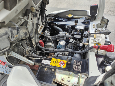 Takeuchi TB210R 645 heures - 3 godets - fonctionne parfaitement 15000€ HTVA
